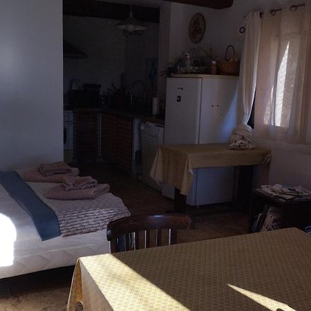 Studio Independant Dans Ferme Equestre Aups Luaran gambar